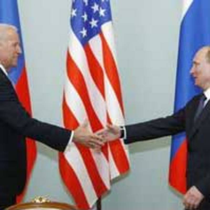Biden and Putin. Foto: AP Photo/Alexander Zemlianichenko.