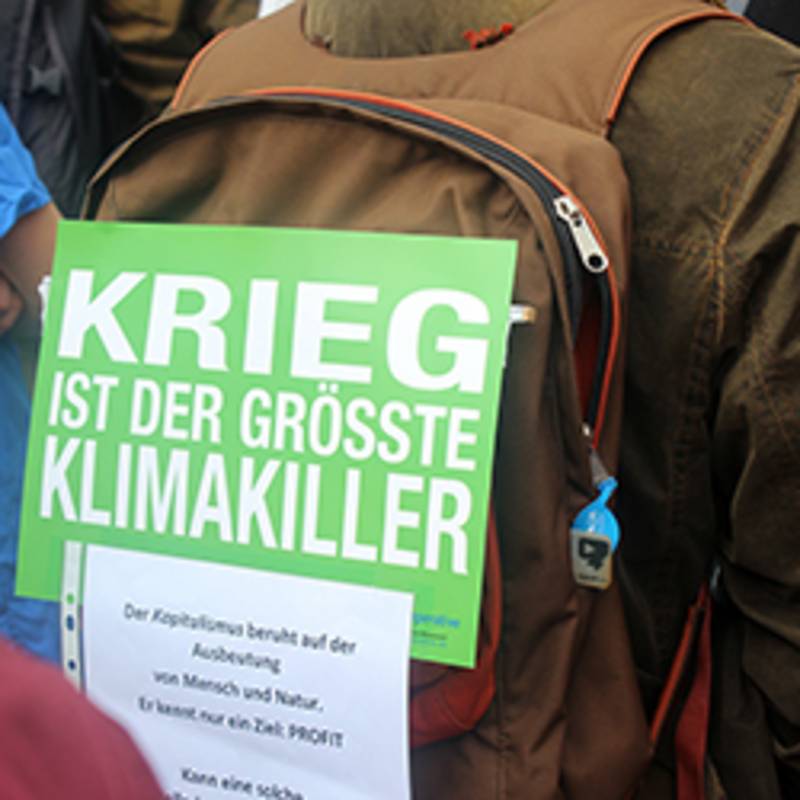 Protestplakat beim Globalen Klimastreik am 20.09.2019 in Berlin, Foto: IPPNW