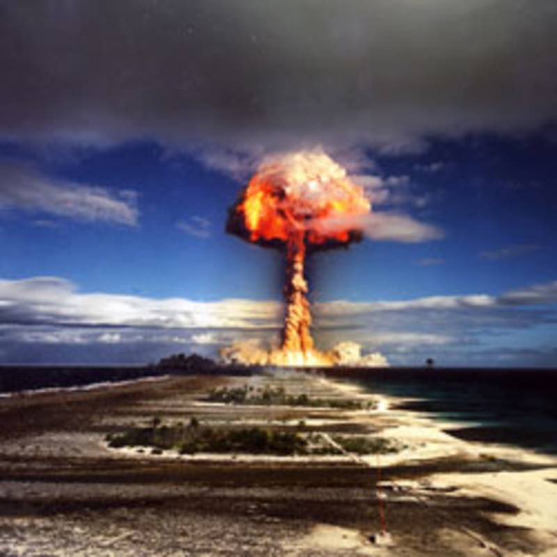Französischer Atomwaffentest Licorne auf dem Murora-Atoll in Französisch-Polynesien, 3. Juli 1970, Namensnennung - Nicht-kommerziell - Weitergabe unter gleichen Bedingungen 2.0 US-amerikanisch (nicht portiert) (CC BY-NC-SA 2.0)