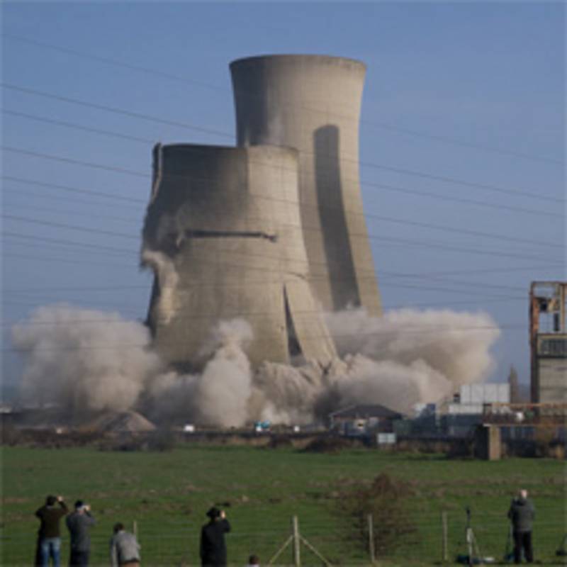 Abriss des Richborough Kraftwerks in Großbritannien. Foto: shirokazan (CC BY 2.0), https://climatevisuals.org/node/945