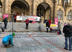 22. Januar 2021: Kundgebung vor dem Rathaus anlässlich des Inkrafttretens des Atomwaffenverbotsvertrages. 