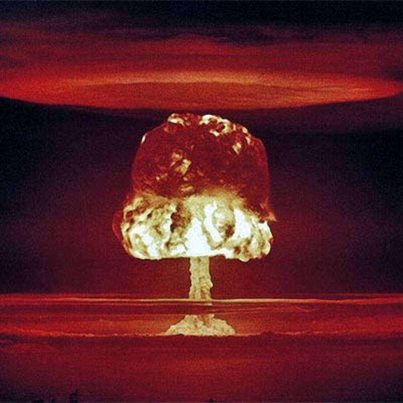Atombombentest „Romeo“ am 27. März 1954 auf dem Bikini-Atoll. Foto: gemeinfrei/Wikipedia