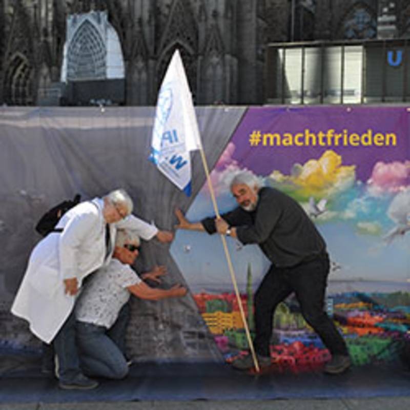 Öffentliche Aktion am 6. Mai 2018 in Köln „Macht Frieden – Zivile Lösungen für Syrien“, Foto: IPPNW