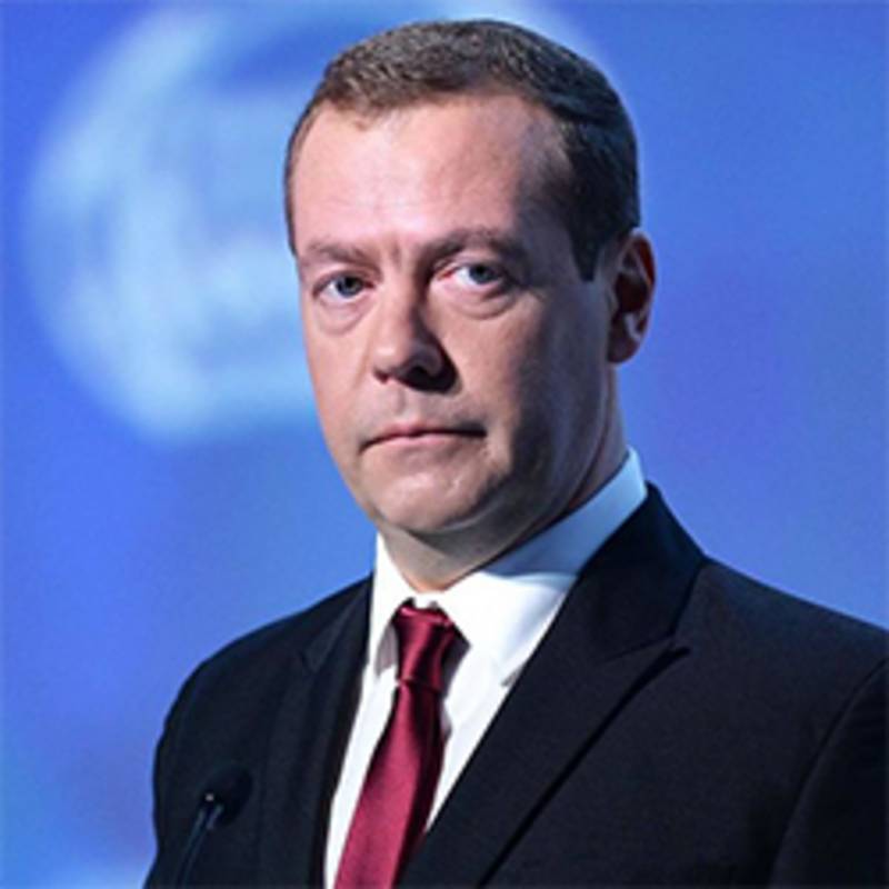 Dmitri Medwedew, Foto: Government.ru, https://m.facebook.com/Dmitry.Medvedev/photos/pcb.10153747381361851/10153747372216851/?type=3&source=48, CC-BY 4.0
