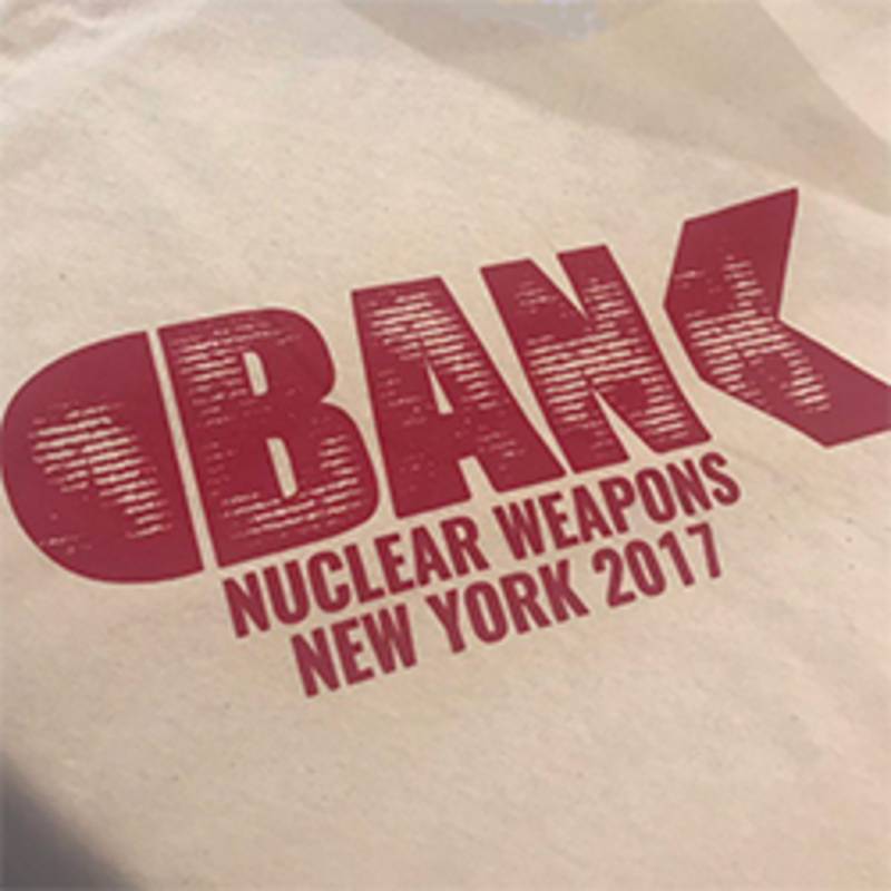 T-Shirt für ein Atomwaffenverbot: Foto: ICAN